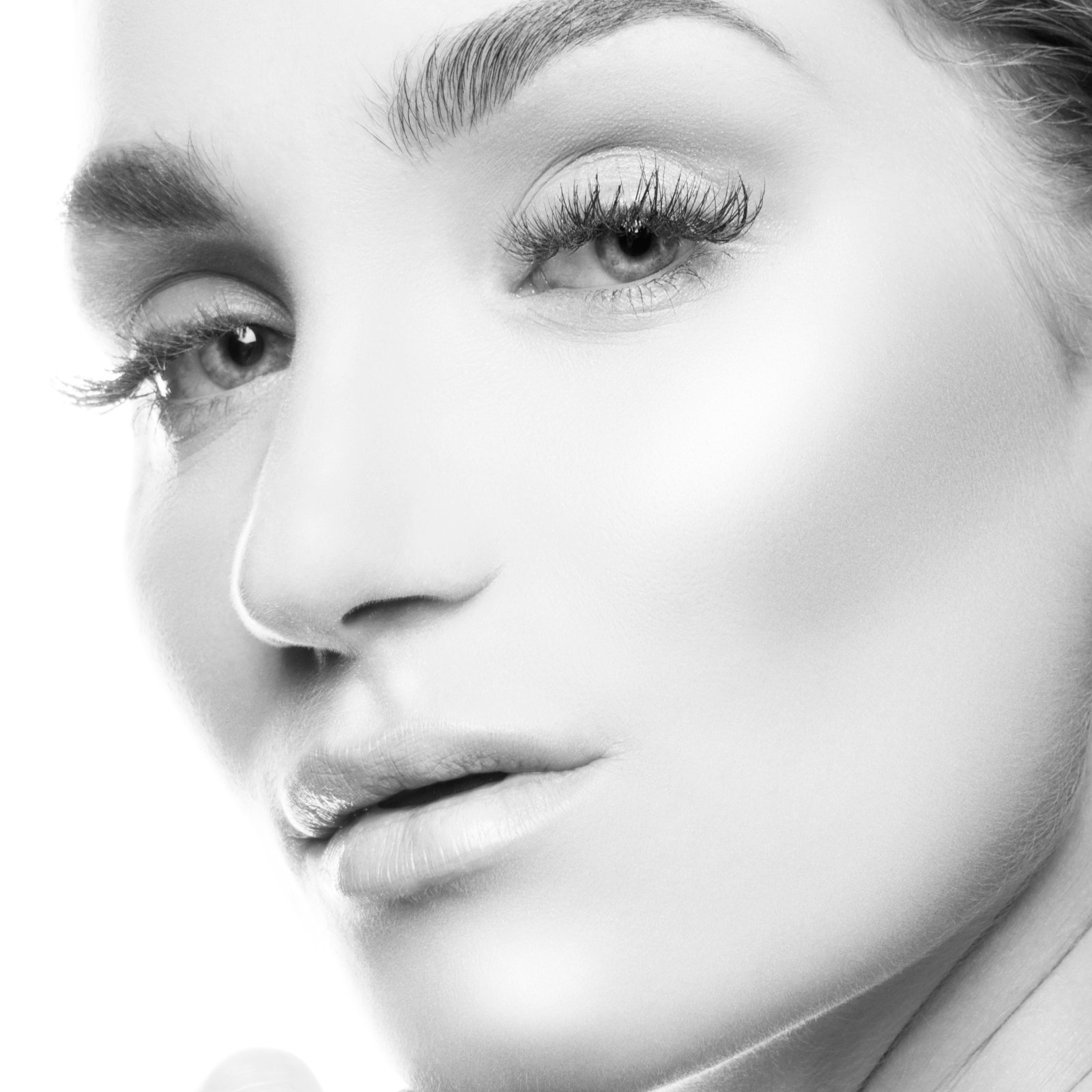 The Edge Is Everything: How Masking Actually Works (And Why Most Composites Fail At The Border)