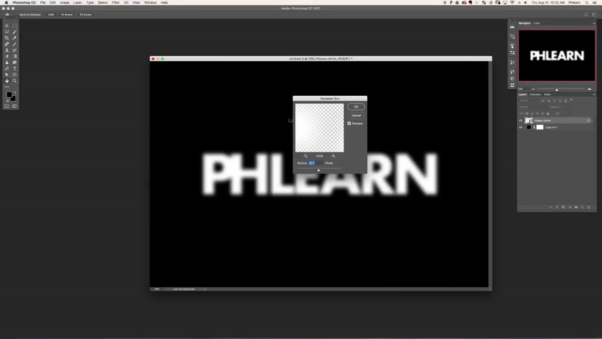 Demonstrating adjustable blur filter applied to a smart object layer